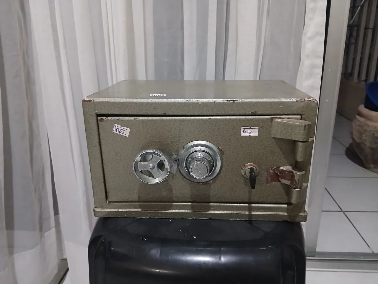 Cofre de aço 30/20