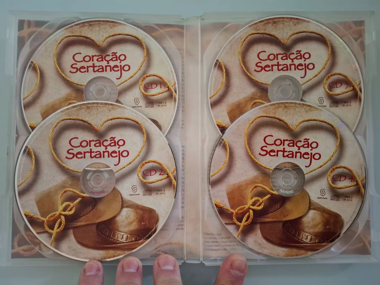 Coletânea Coração Sertanejo - 4 CDs!  - Foto 2