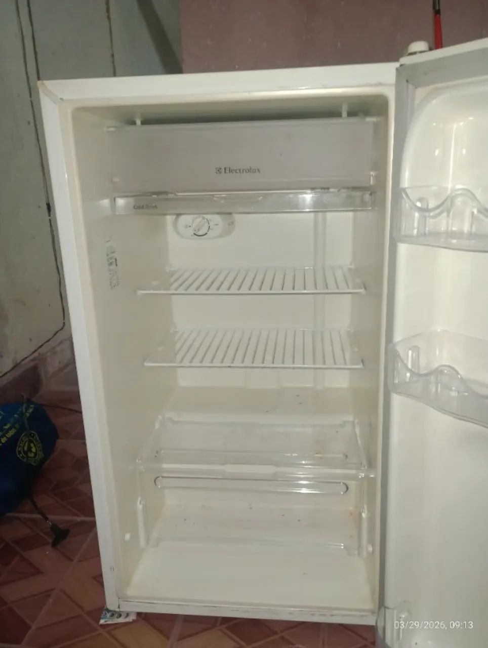 Frigobar em ótimo estado funcionando  perfeitamente muito lindo  - Foto 5