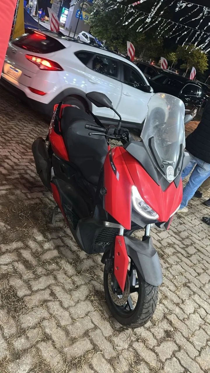 YAMAHA XMAX 250 - Foto 3