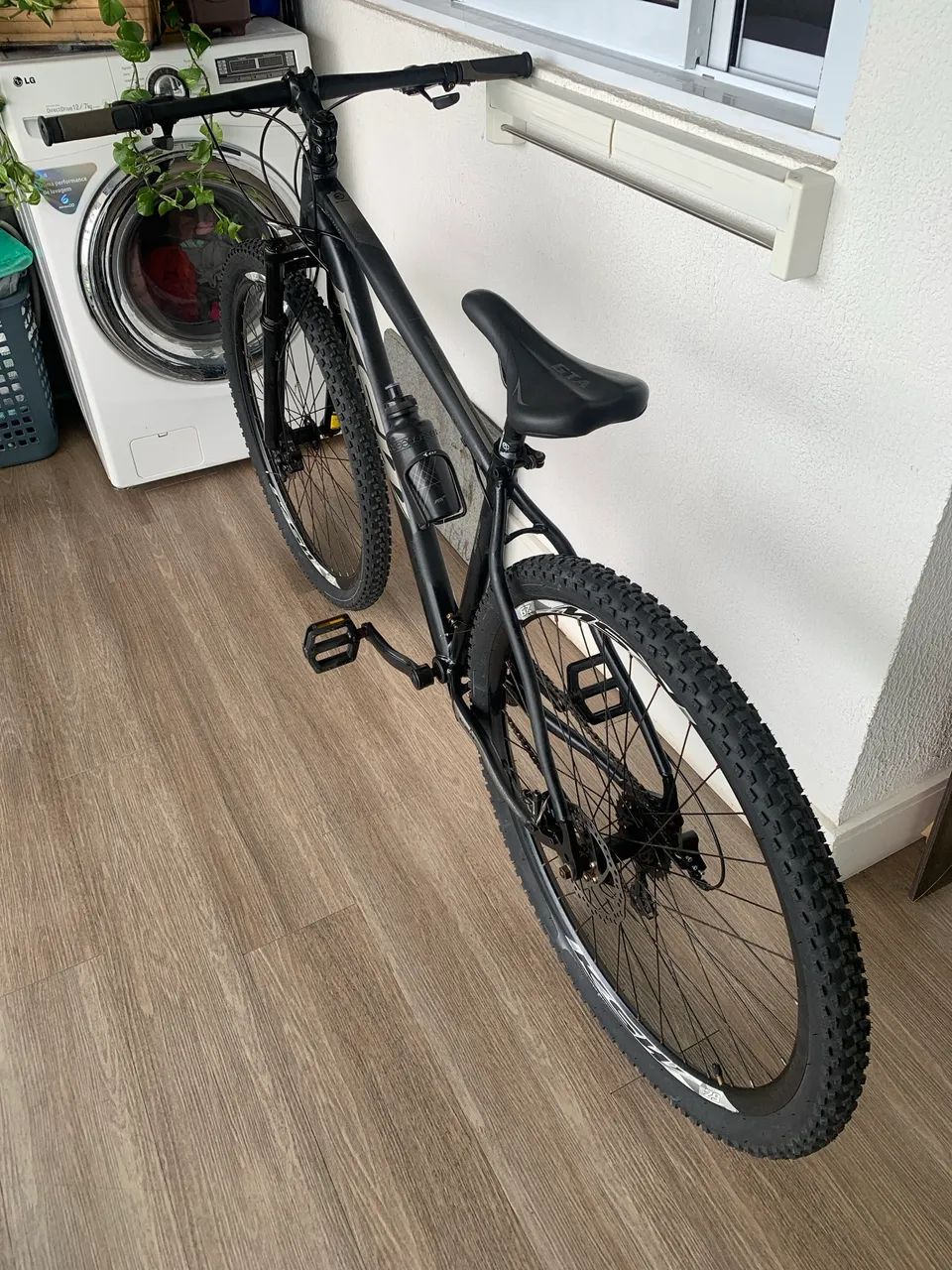 Bike aro 29 com marcha - Foto 3