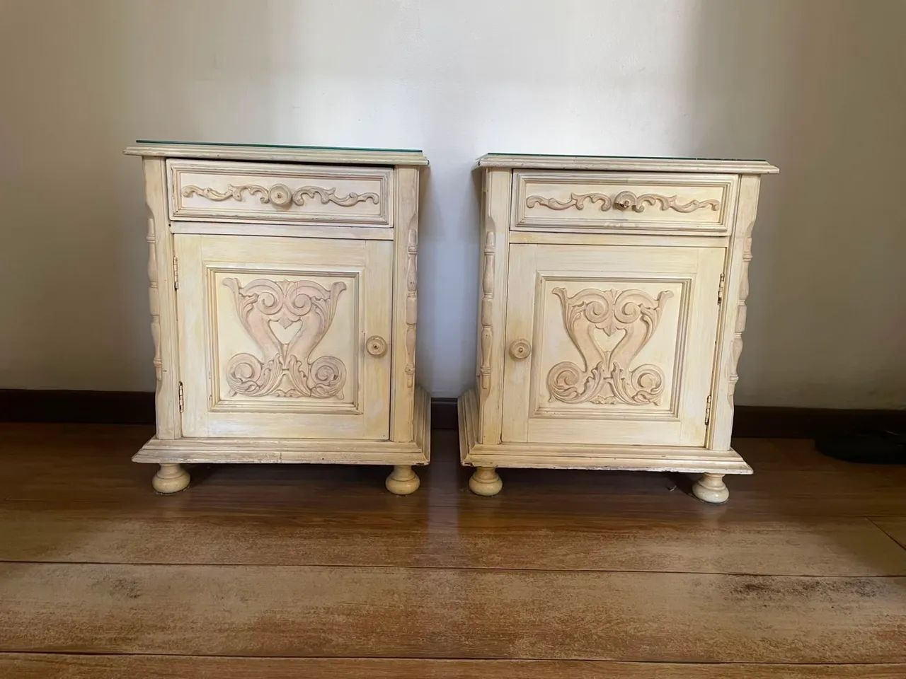 Conjunto cama, mesa de cabeceira e cômoda  - Foto 3