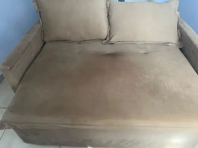 Sofá 2 lugares confortável em tom marrom - Foto 2