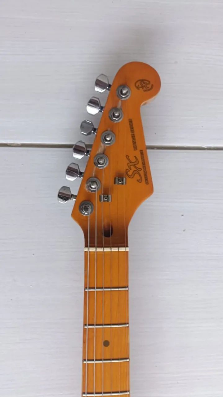 Guitarra SX Vintage Tunada  - Foto 2