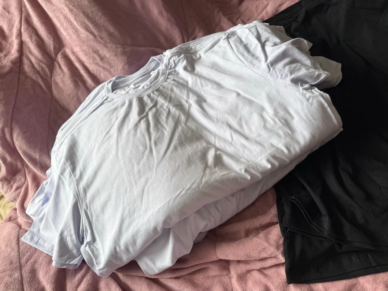 Lote de camisetas 100% algodão  - Foto 2