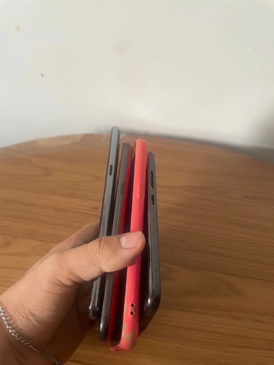 Lote com 4 Celulares Quebrados para Retirada de Peças - Foto 2