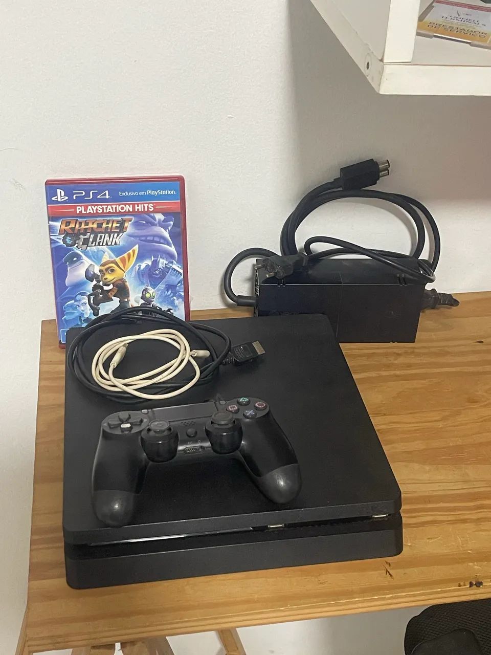 PS4 slim 