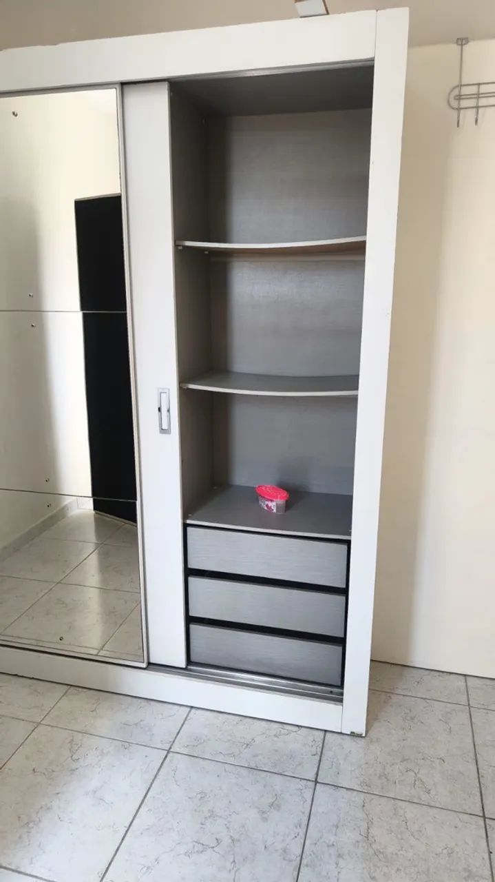 Guarda Roupa 3 Portas com Espelho - Foto 3