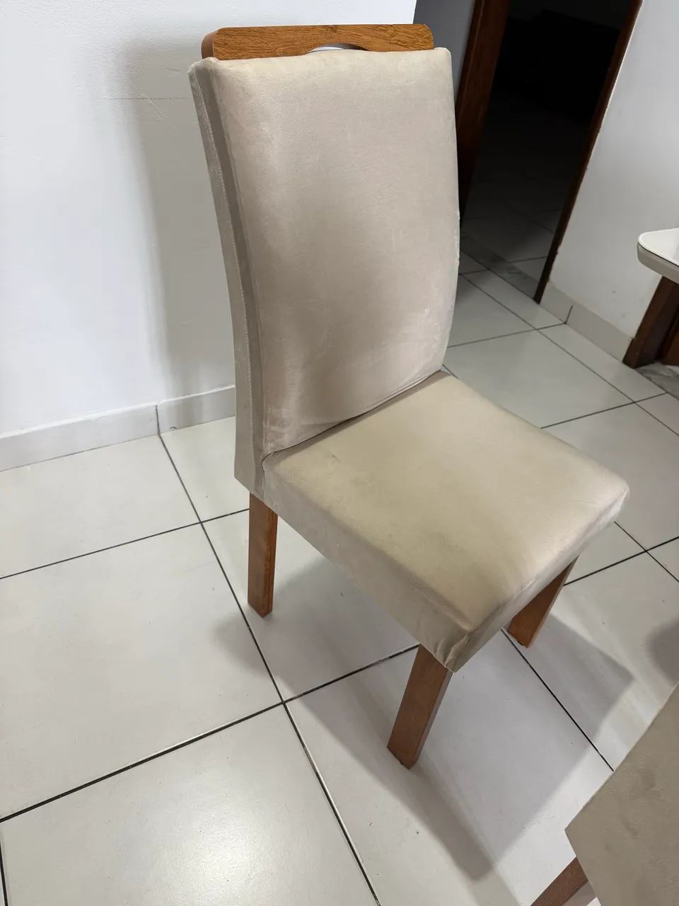 Vendo Mesa com cadeiras 6 lugares - Foto 5