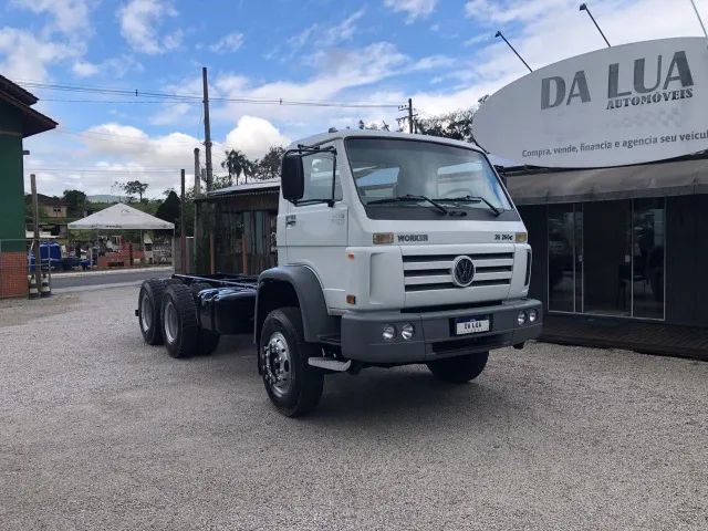 ? Volkswagen 26.260 E (2006) - 6x4 (Traçado) no Chassi - Foto 5