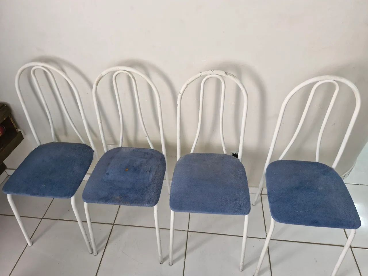 Cadeiras   und  30,00  tenho 4 - Foto 4