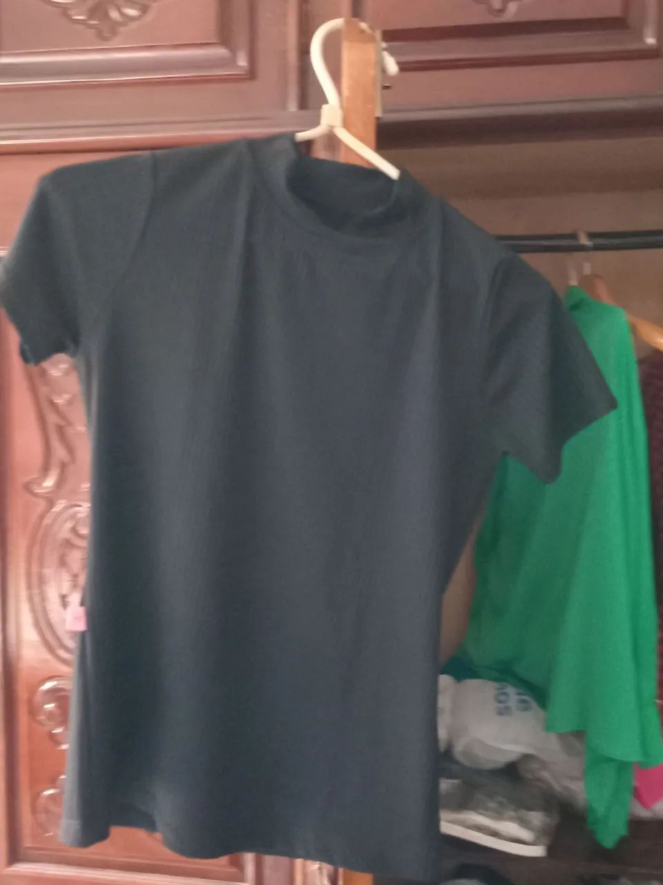 CONJUNTO DE SOBRETUDO COM BLUSA. - Foto 3