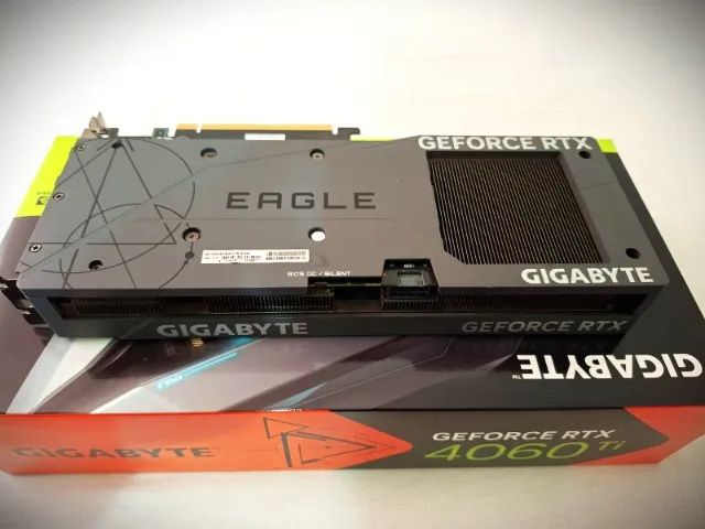 Gigabyte RTX 4060Ti Eagle 8GB na caixa - Foto 4