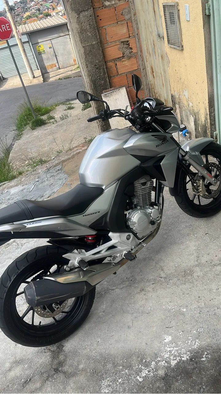 CB TWISTER 2018/2019