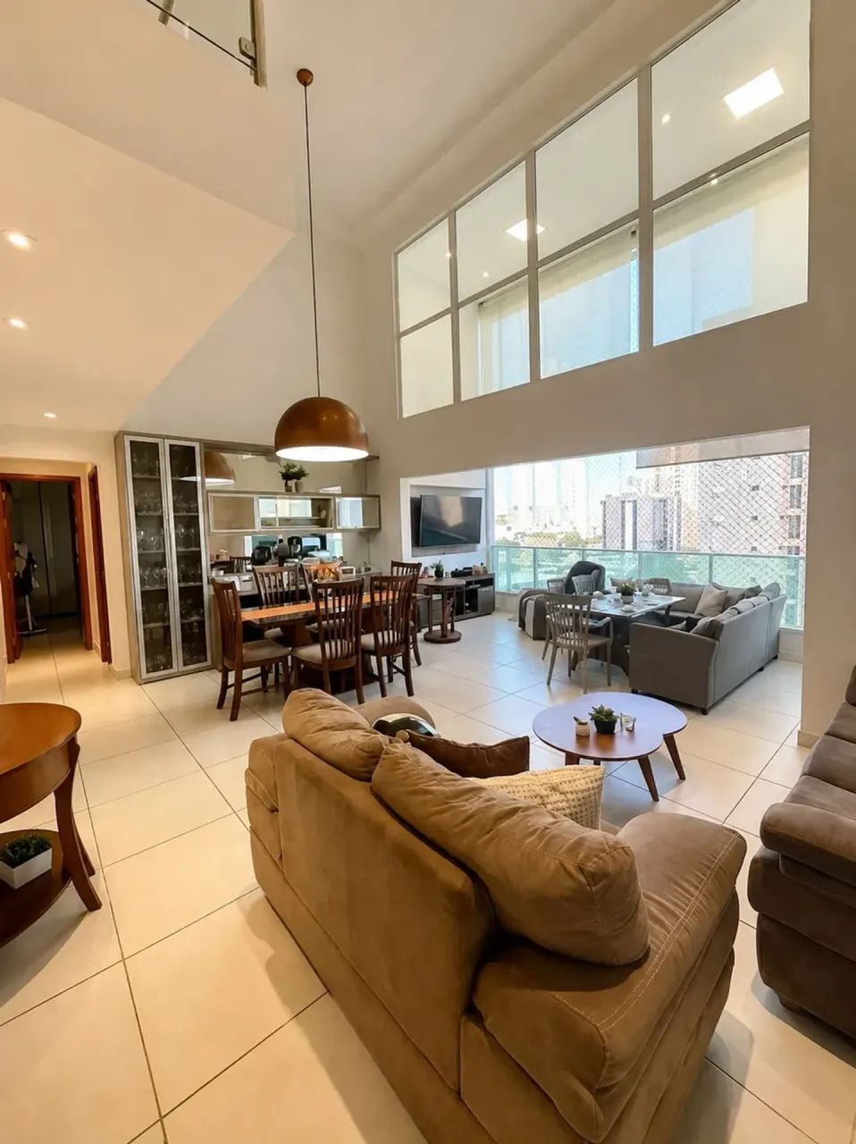 Belissimo Apartamento Alto Padrão 5/4 Sendo 04 Suites + Dependência 192M² - No Edificio Vi