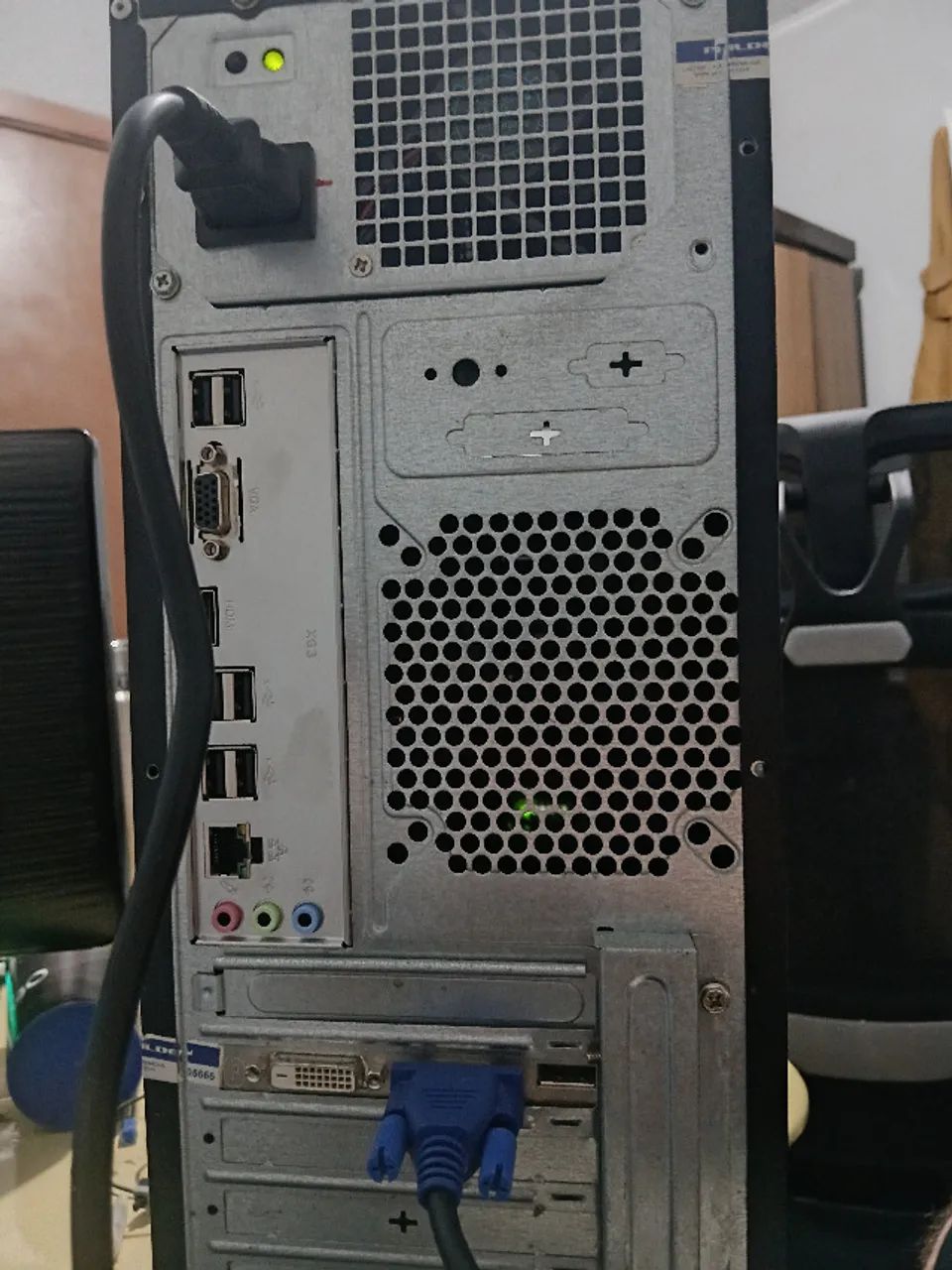 PC com i3 2100 e GPU dedicada431117346004029442