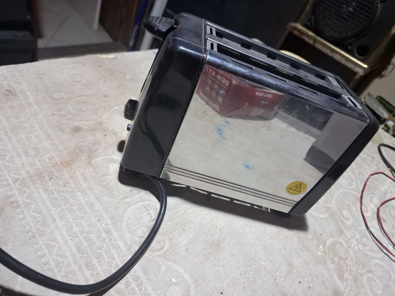 Torradeira funcionando.eteny