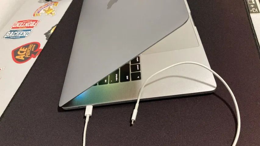 Macbook Pro A1707 15" Touchbar - desapego! - Foto 4