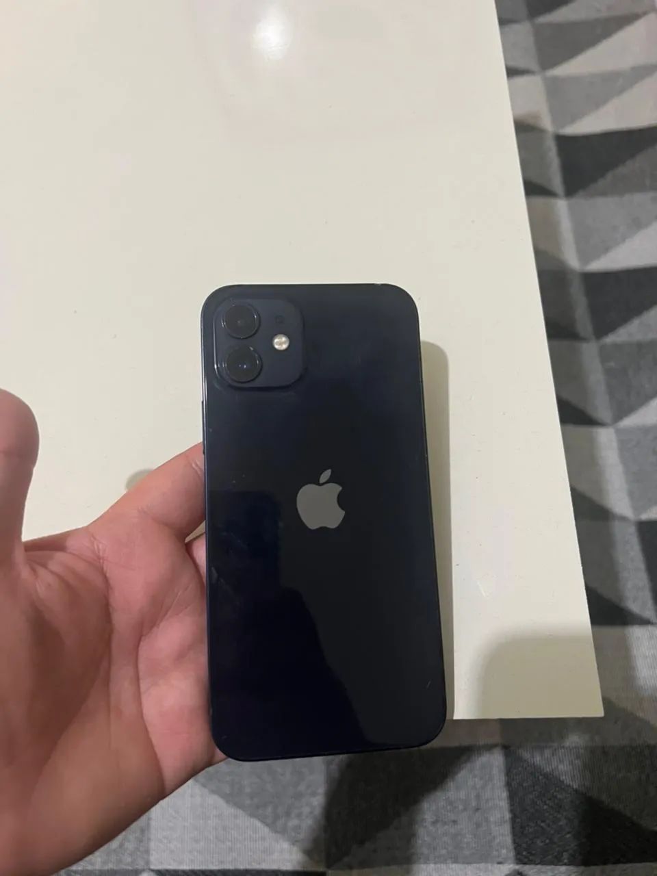 IPHONE 12-64 GB