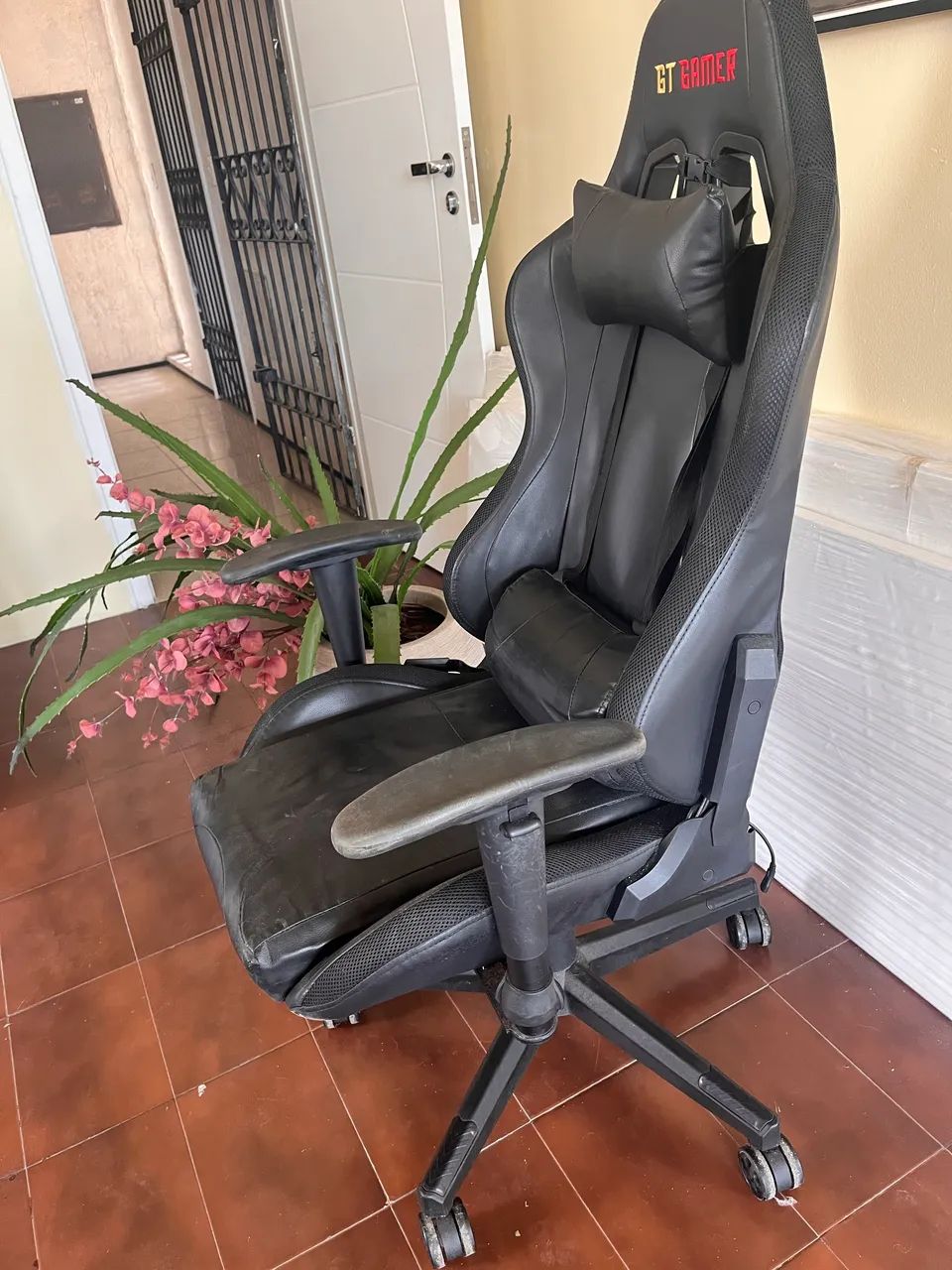Vendo uma cadeira gamer  - Foto 3