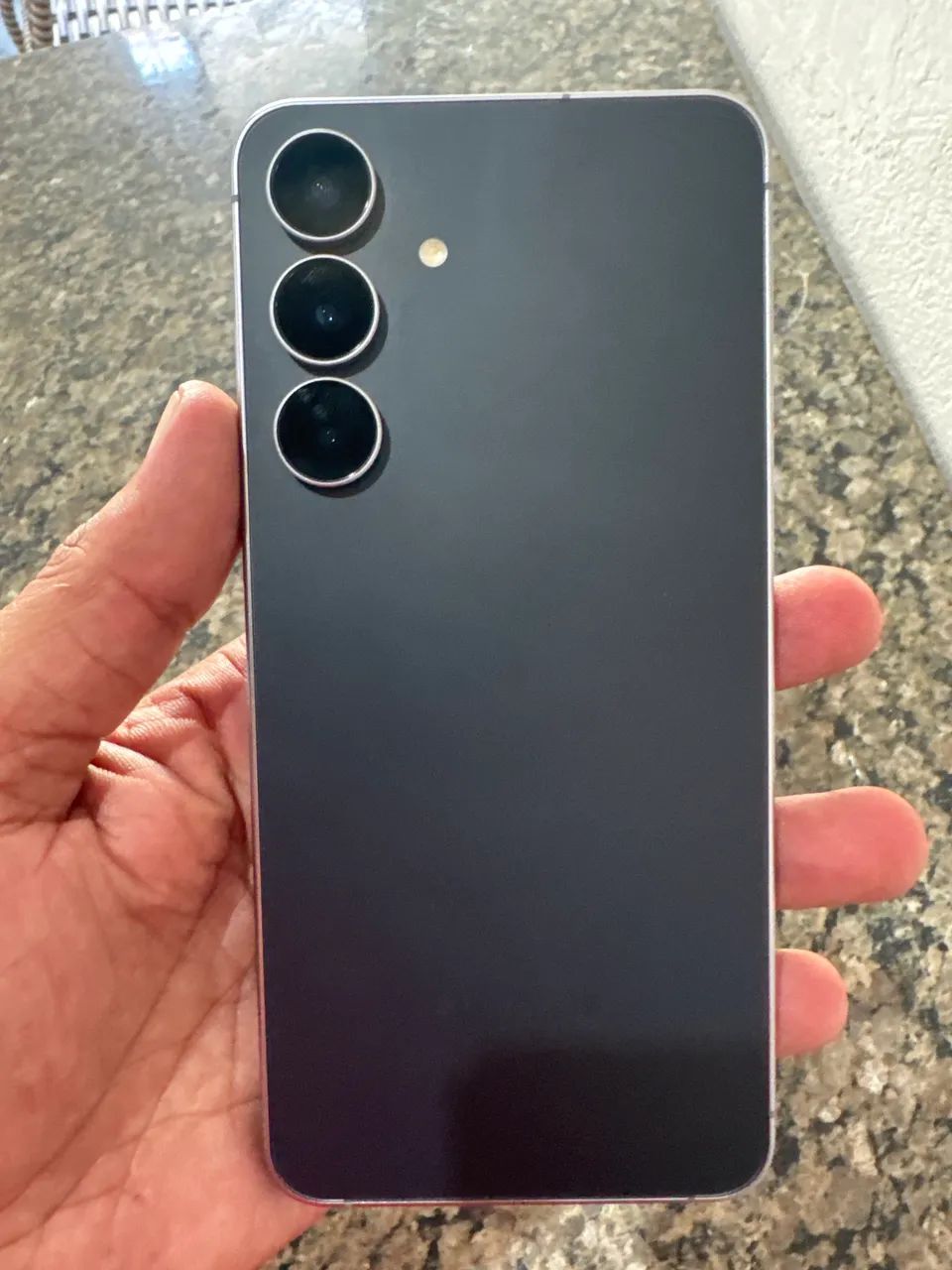 Vendo celular s25fe Samsung 256 de memória 8 de ram  - Foto 2