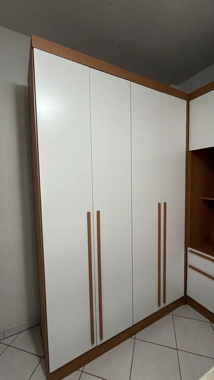 Guarda roupas e rack - Foto 2