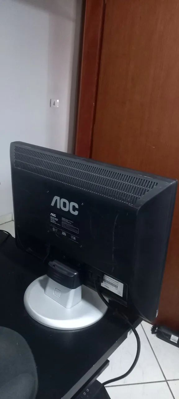 Monitor De 19 Polegas AOC  - Foto 3