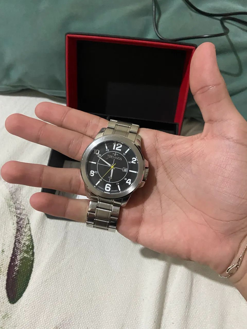Relógio technos original com caixa e garantia 