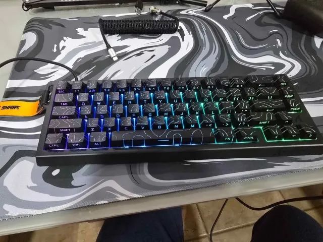 Keycaps topográficas pretas - Foto 4