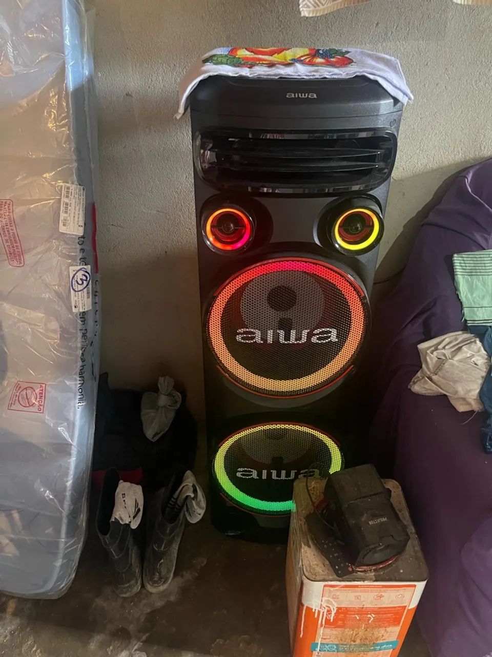 Vendo caixa de som torre aiwa - Foto 2