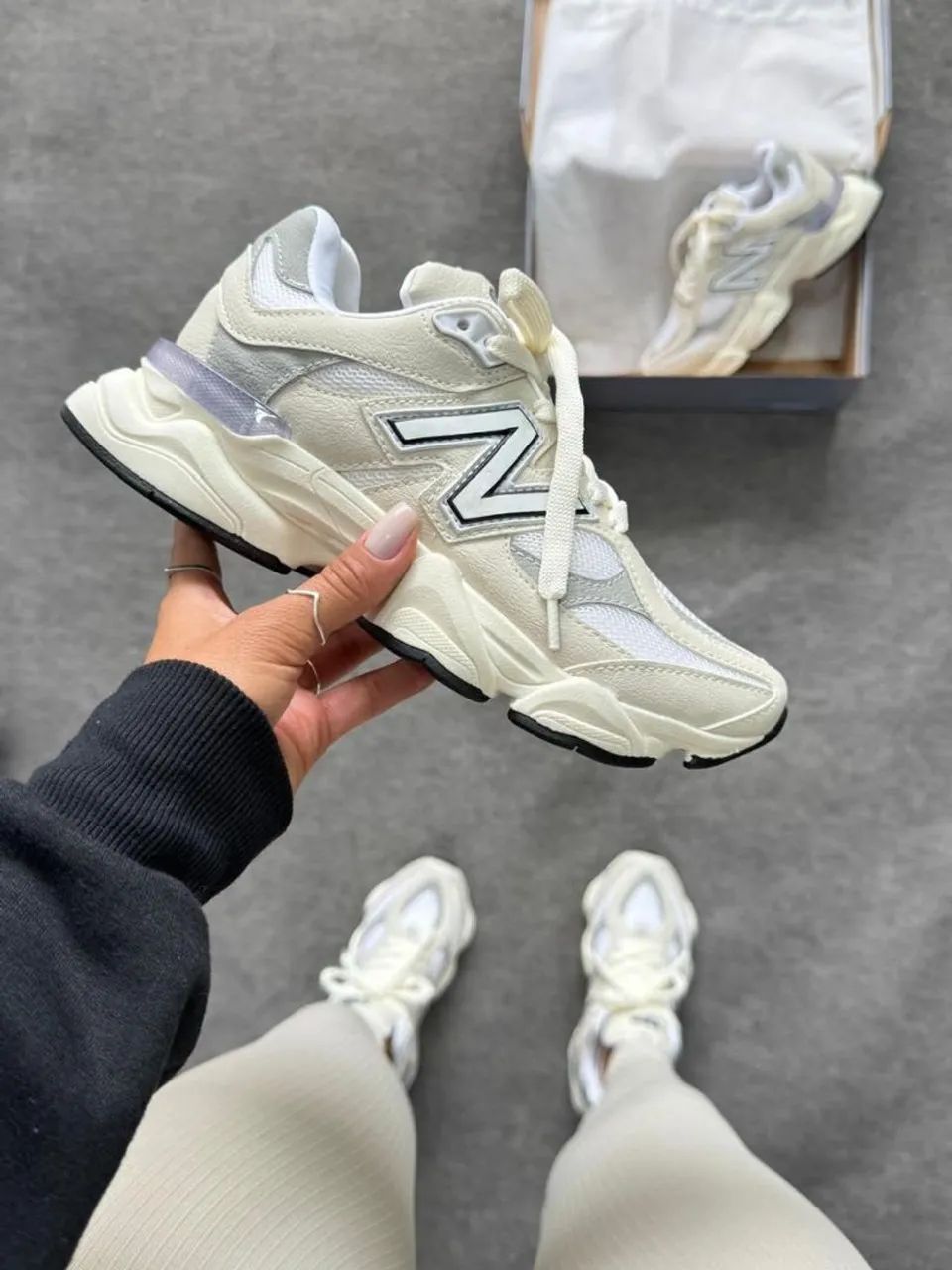 NEW BALANCE 