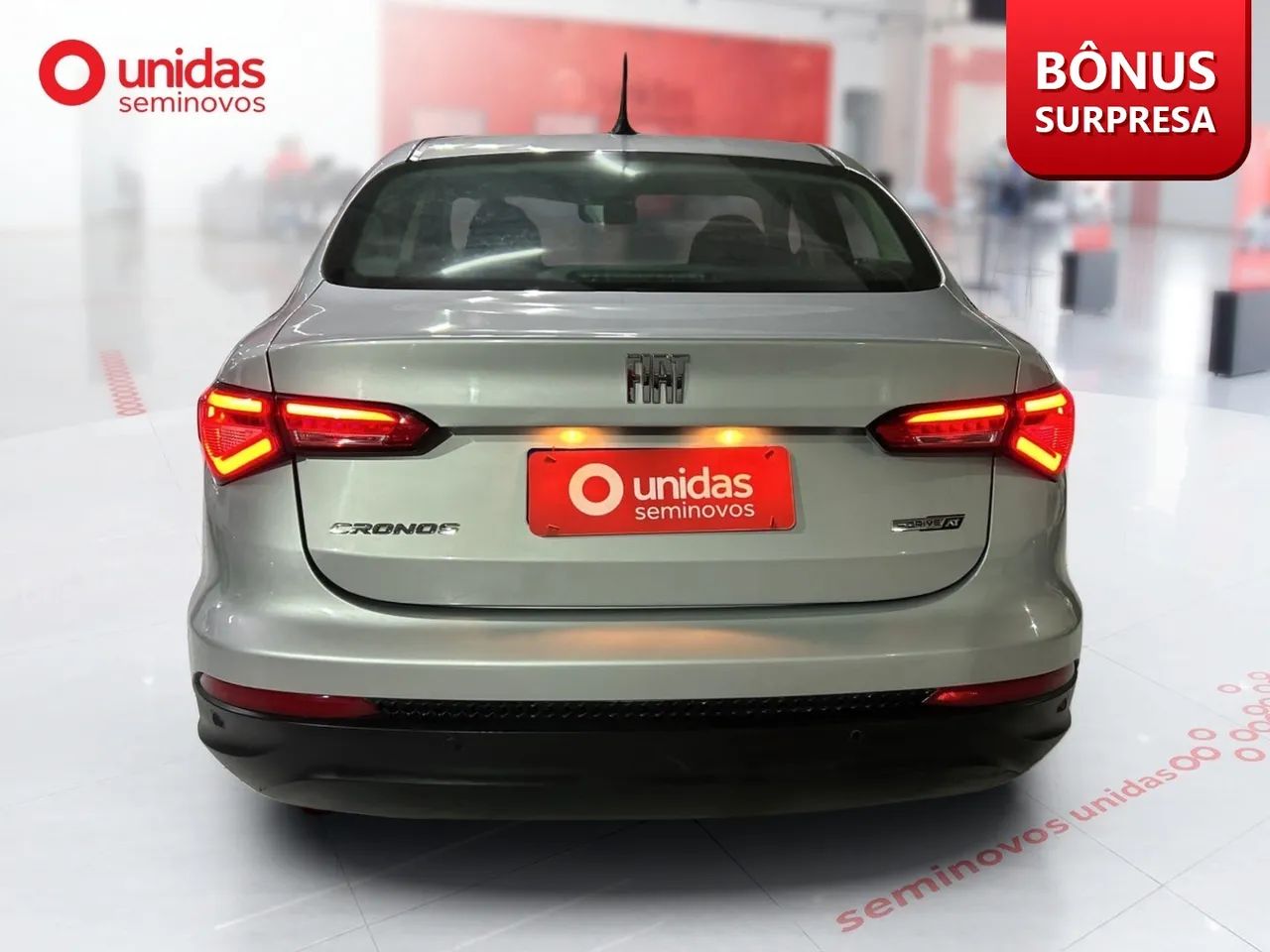 Fiat Cronos Drive 1.0 6V, foto 4 de 11