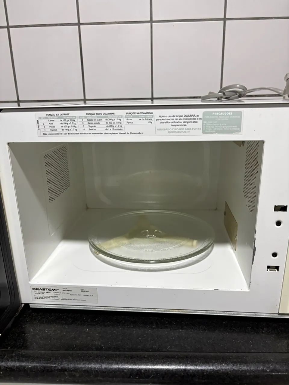 Microondas Brastemp 27L com grill - Foto 2
