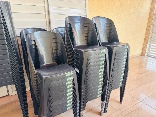 Cojunto de mesa com 4 cadeiras - Foto 2