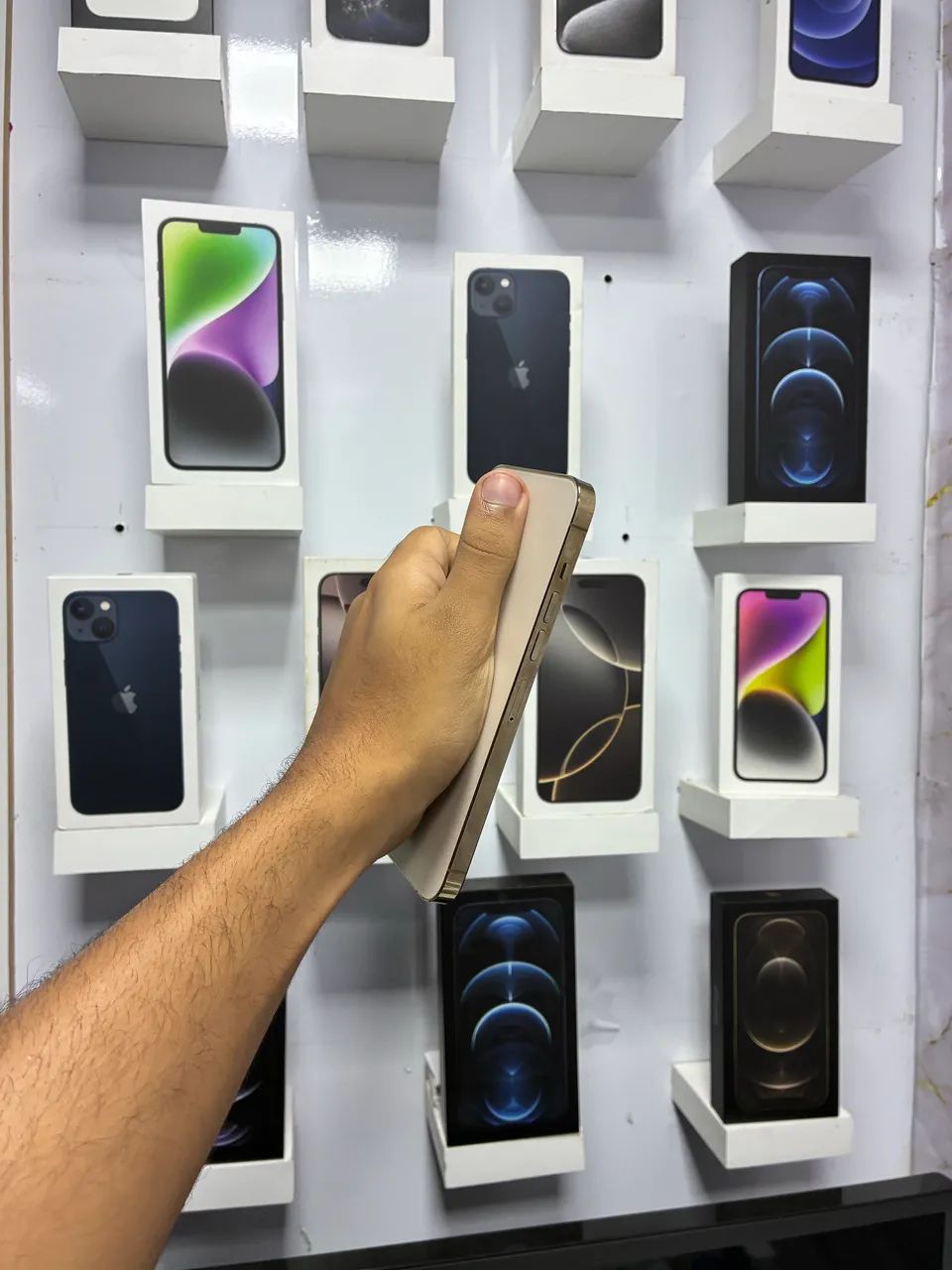 IPHONE 13 PRO MAX - 128GB ( DOURADO )  - Foto 2