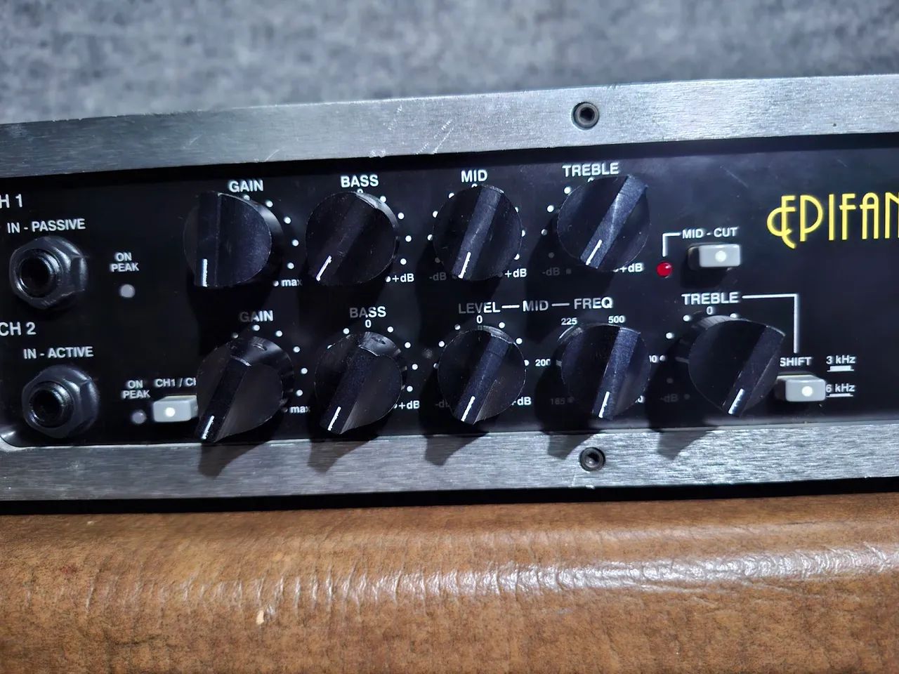 Amplificador Epiphani 600 watts . - Foto 3