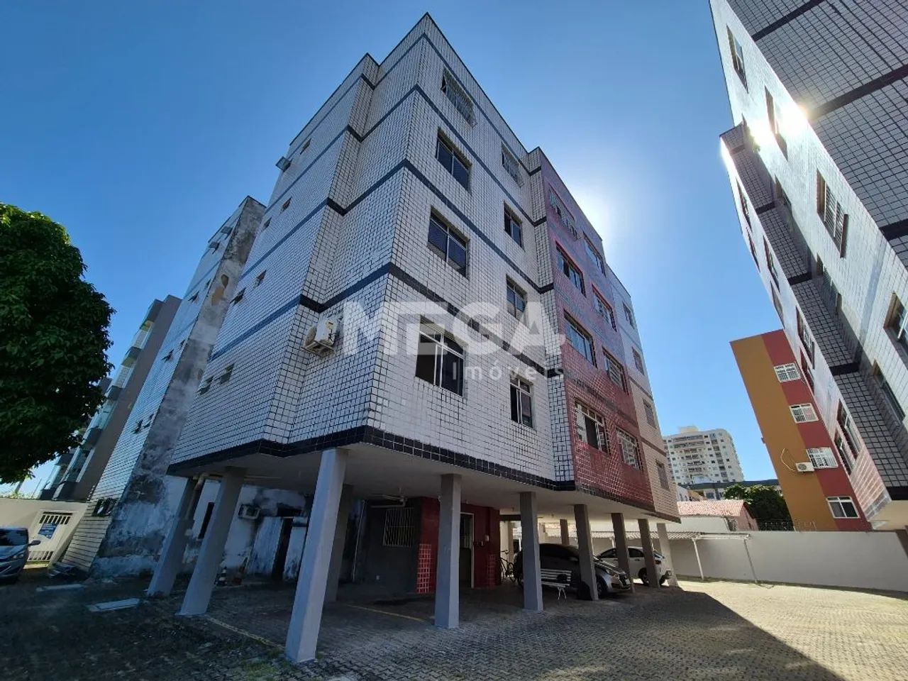 Apartamento com 2 quartos no bairro Benfica em Fortaleza, CE - Foto 2
