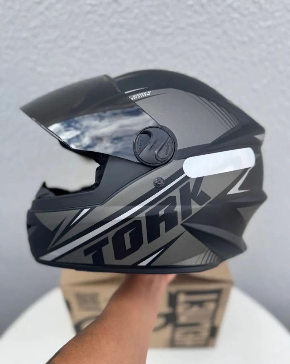 Capacete esportivo r8 - Foto 3