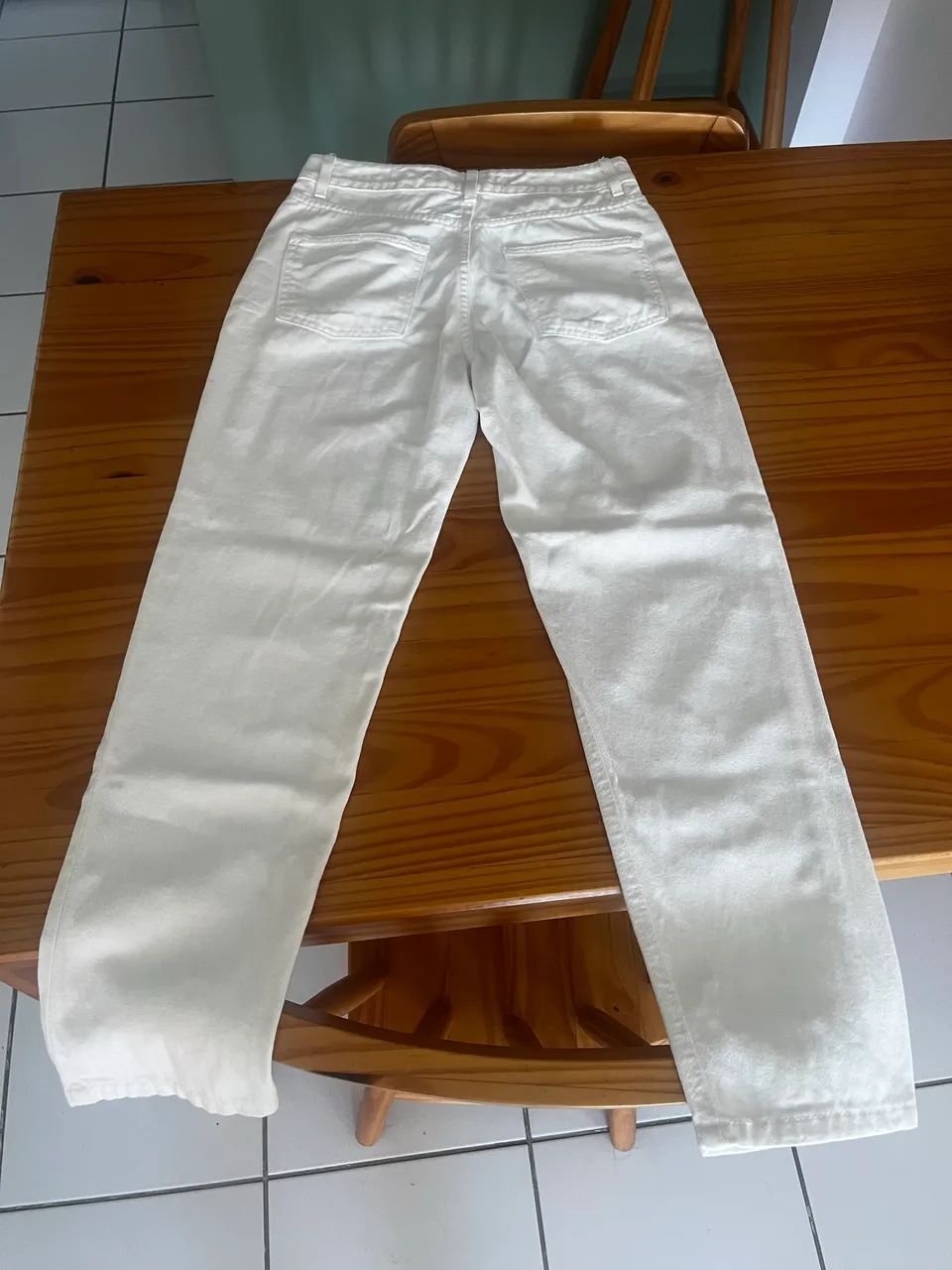 Calça jeans branca com brilhos C&A 36 - Foto 4