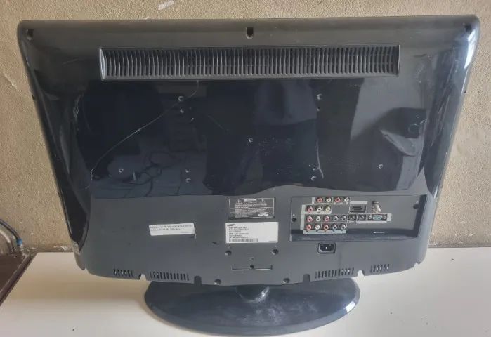 TV LCD SAMSUNG 26 POLEGADAS COM DEFEITO - Foto 3