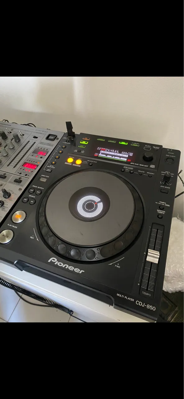 CDJ PIONNER 850 / MIXER DJM 600 / com case - Equipamentos e
