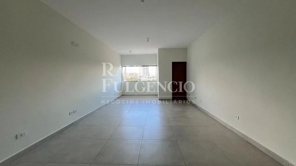 Sala para alugar próximo a Av. Arthur Thomas - Foto 4