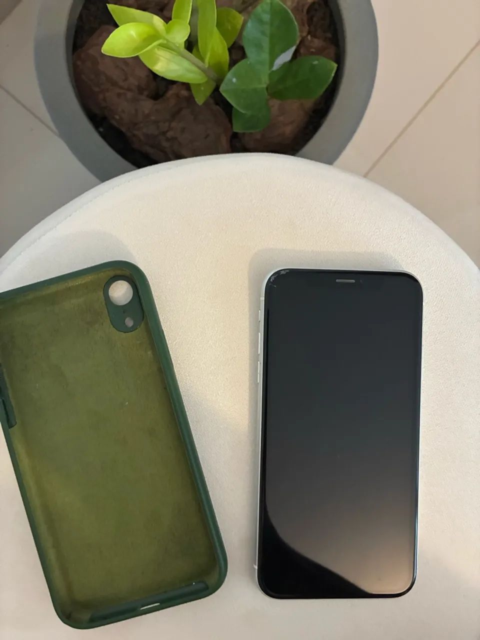 VENDO IPHONE XR - BEM CONSERVADO!
