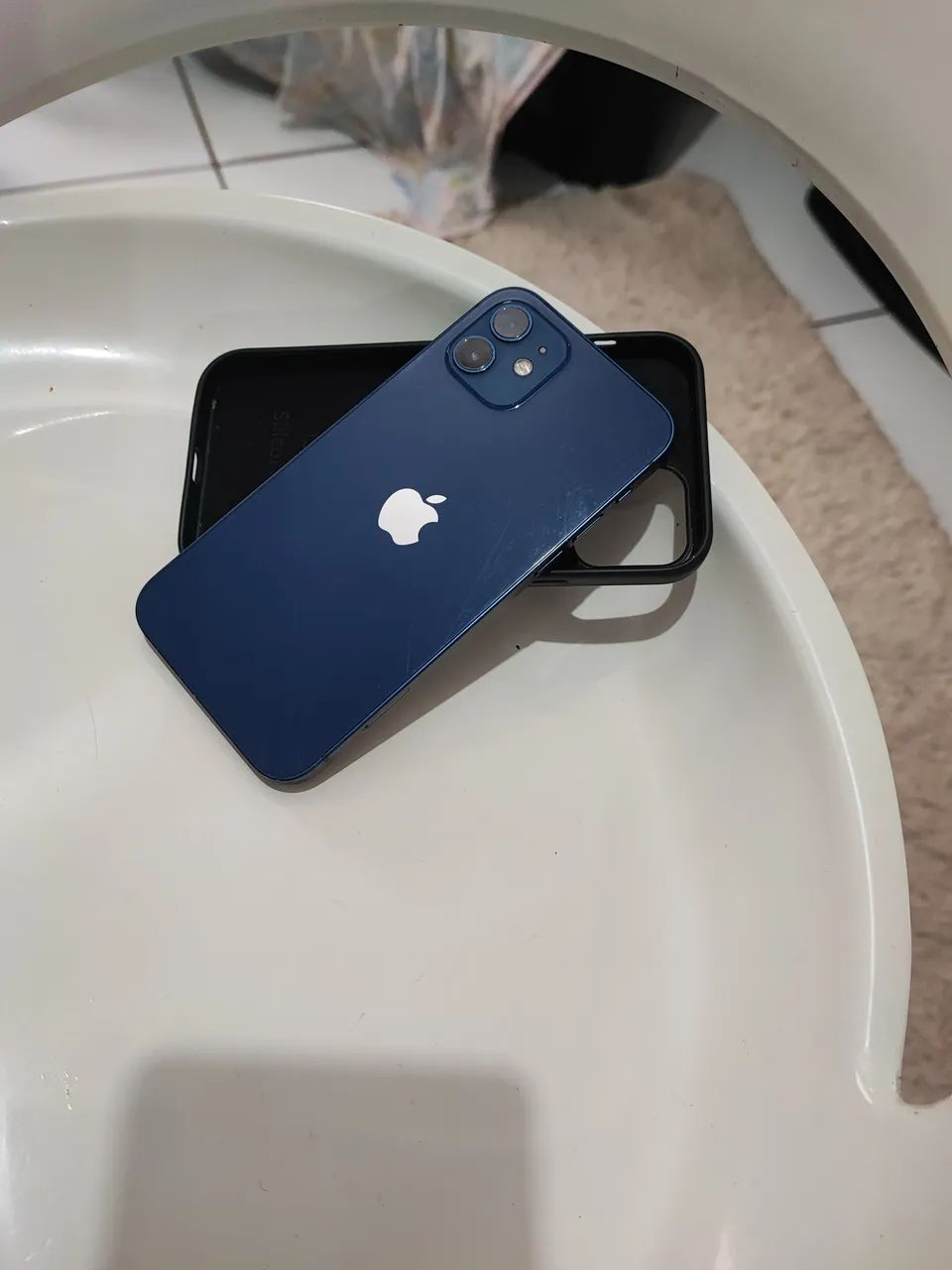 iPhone 12 64GB azul  - Foto 4