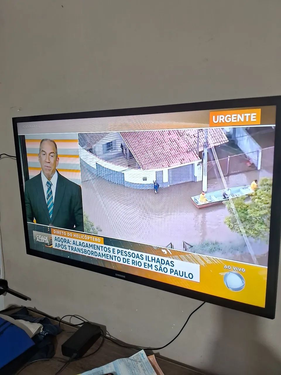 Vende-se Tv 32 polegadas  - Foto 2