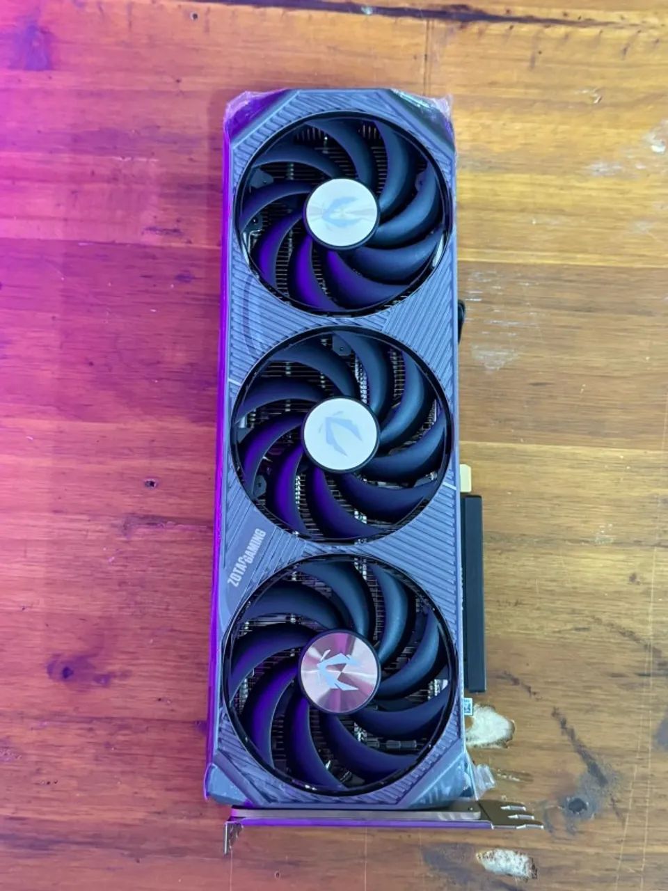 Zotac RTX 5080 16GB Solid OC - Foto 2