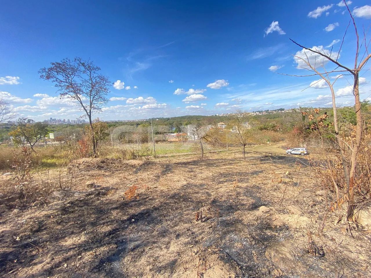 Lote à venda no bairro Belvedere com 408 m². - Foto 3