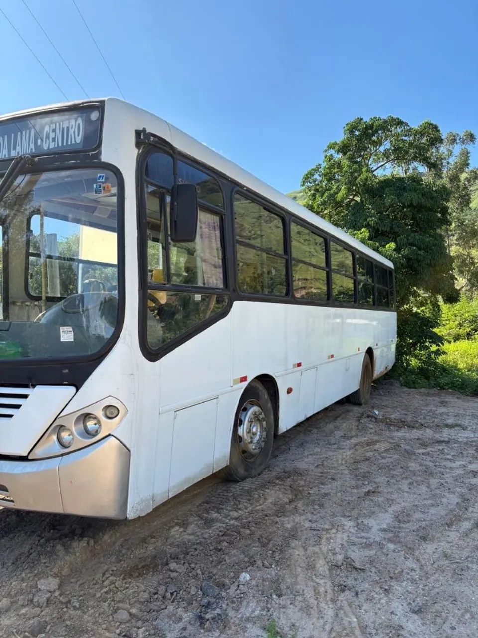 Ônibus Comil 2009 46 lugares 