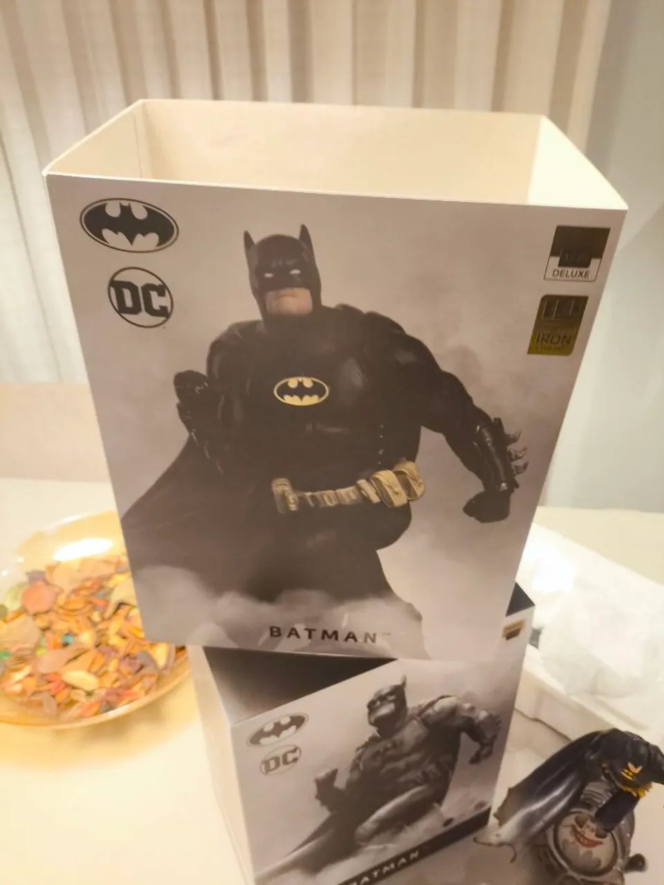Batman Deluxe Black Version 1/10 Iron Studios  - Foto 4