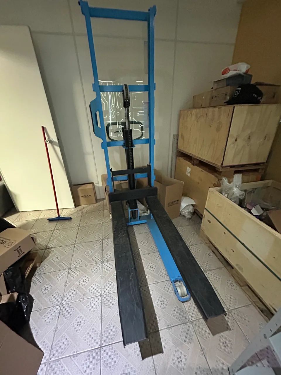 Empilhadeira Manual para 500kg